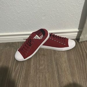 Nothing New Classic Low Top Red and White size 9